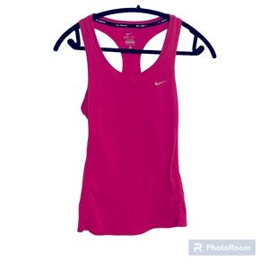Nike Athletic Top Size Small. Pink in color. Excellent Condition.